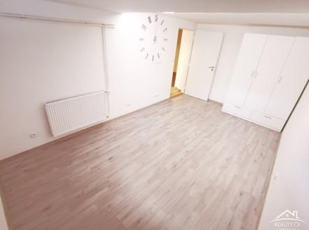 Pronájem bytu, 1+1, 50 m²