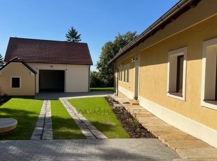 Pronájem - dům/vila, 198 m² obrázek