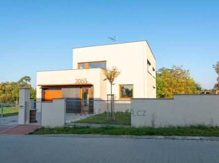 Pronájem - dům/vila, 164 m²