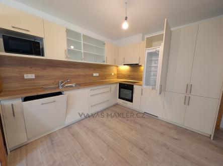 Pronájem domu/vily, 198 m²