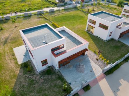 Pronájem domu/vily, 162 m²