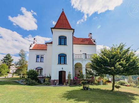 Prodej - dům/vila, 391 m²