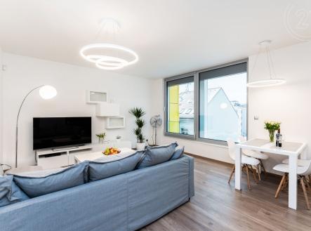 Pronájem bytu, 2+kk, 55 m²