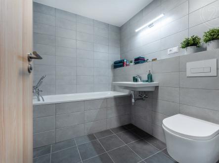 Pronájem bytu, 1+kk, 33 m²