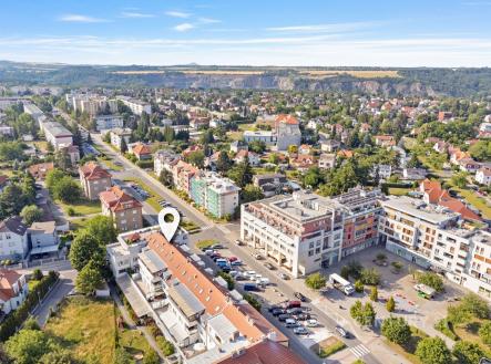 Prodej obchodní prostory, 216 m²