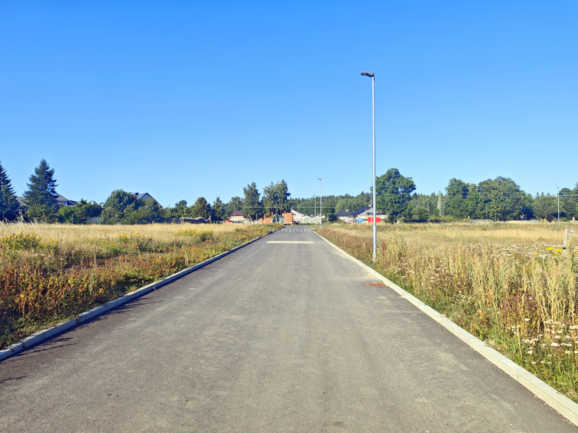 Stavební pozemek 1060 m2,obec Kolová