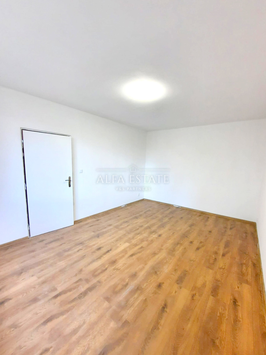 Pronájem rekonstruovaného bytu 2+1, 63m2, ul. Fibichova, Stará Role