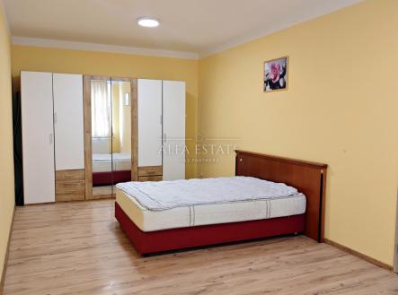 Pronájem bytu, 2+kk, 48 m²