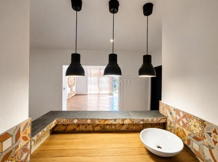 Pronájem jiné komerční nemovitosti, 75 m²