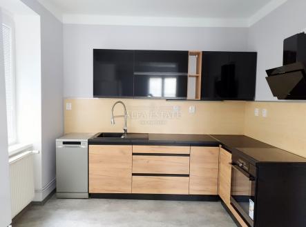 Pronájem bytu, 2+1, 85 m²
