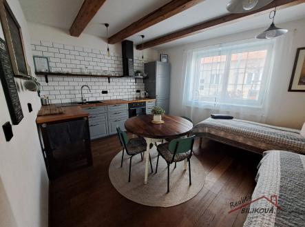 Pronájem bytu, 2+kk, 65 m²