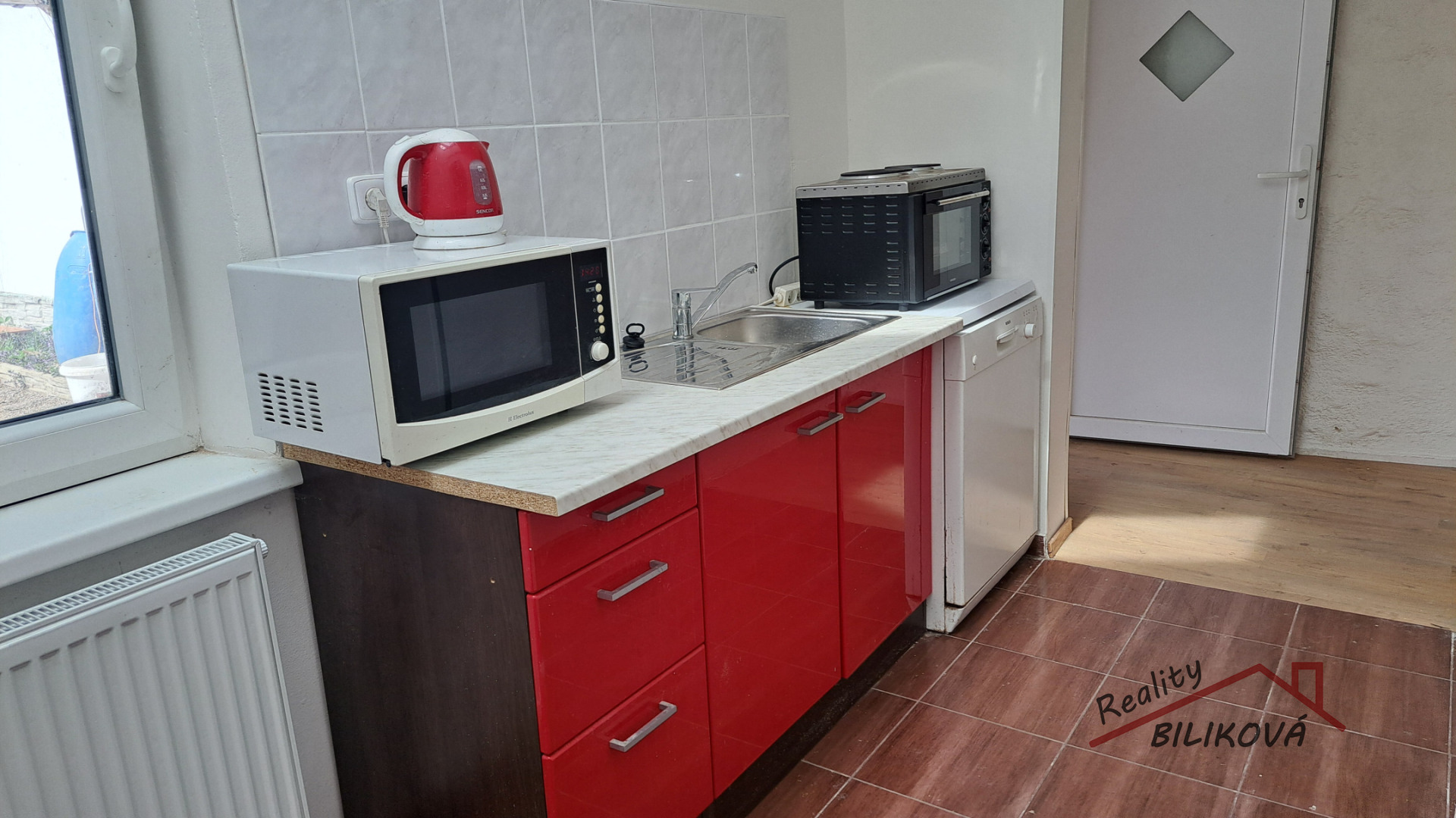 Pronájem bytu 1+1 Mochov