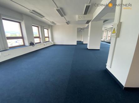 Pronájem - kanceláře, 264 m²
