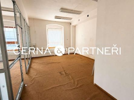 Pronájem kanceláře, 264 m²