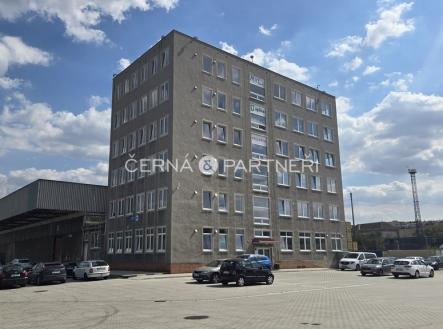 Pronájem kanceláře, 306 m²