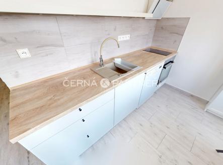 Pronájem bytu, 2+1, 61 m²