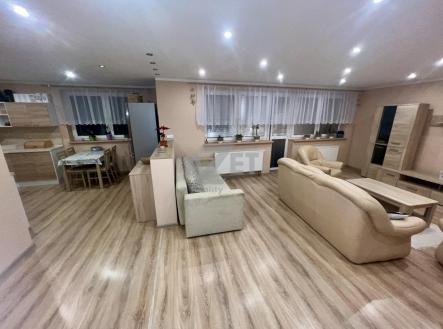 Prodej - dům/vila, 210 m²