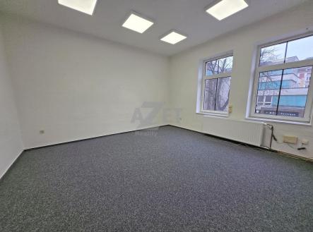 Pronájem - kanceláře, 114 m²