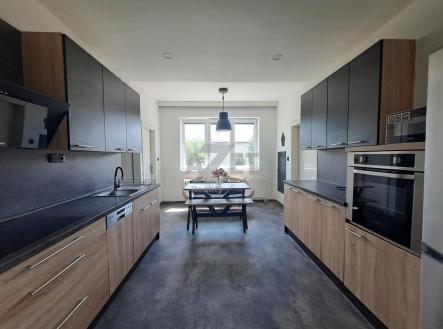 Prodej domu/vily, 290 m²