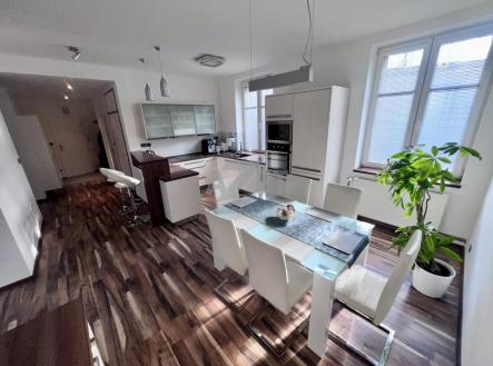 Prodej bytu, 2+1, 88 m²