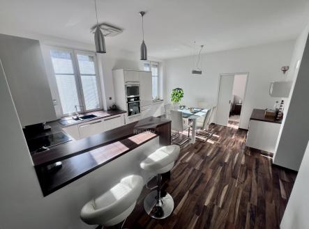 Prodej bytu, 2+1, 88 m²