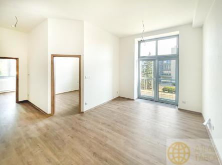 Pronájem bytu, 3+kk, 60 m²