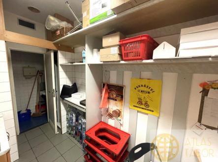 Pronájem obchodní prostor, 20,3 m²