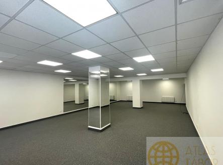 Pronájem obchodní prostory, 90 m²
