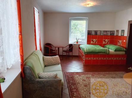 Pronájem bytu, 2+kk, 90 m²