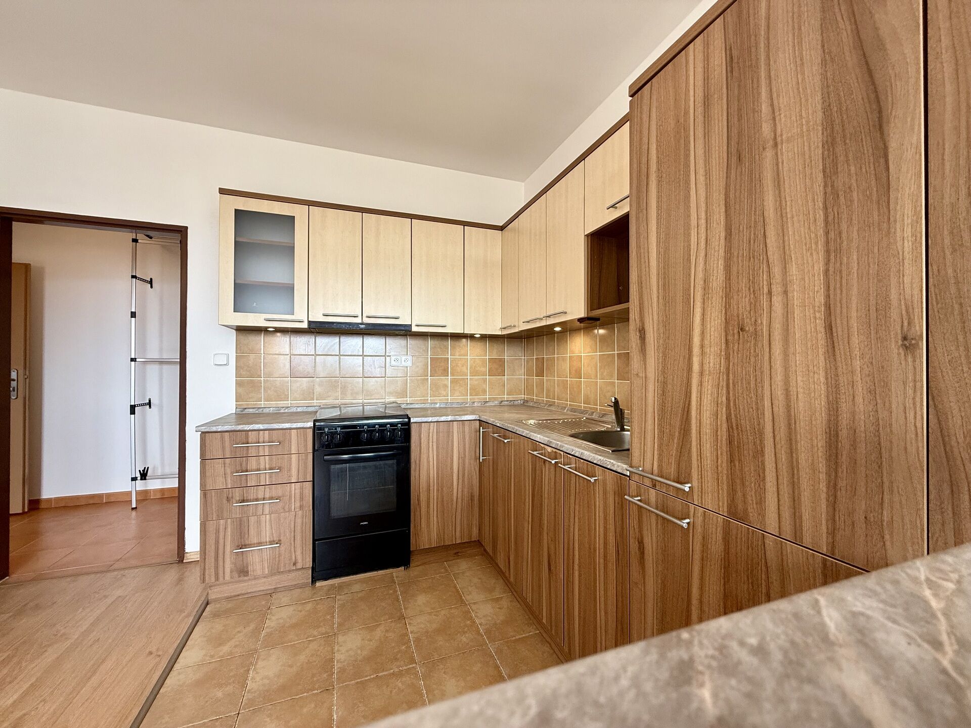 Prodej bytu 2+kk 44 m² Červené Vršky, Benešov