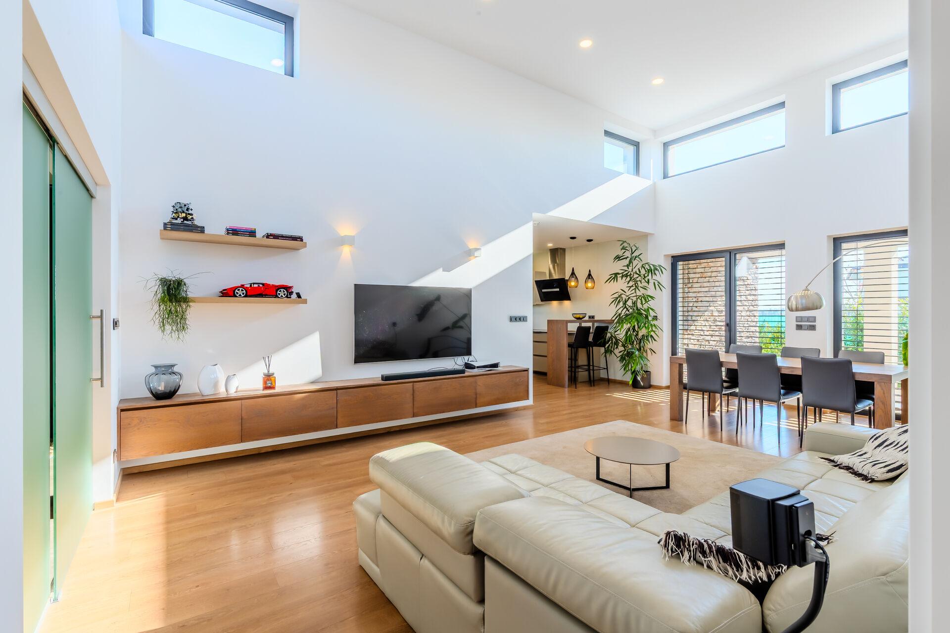 Prodej rodinného domu 198 m², pozemek 715 m² Habrová, Čestlice