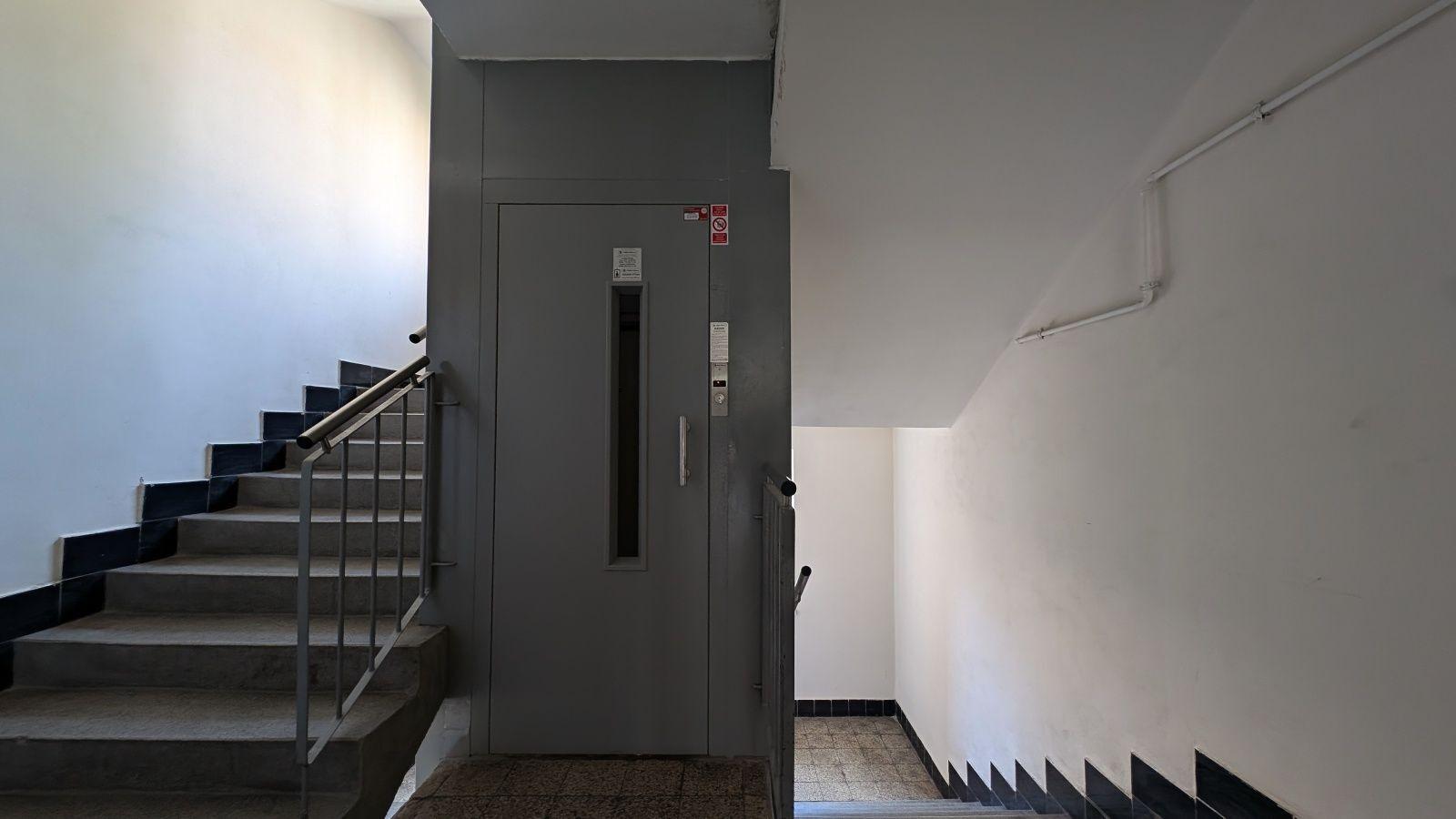 Prodej BJ č. 1307/5 - 1+0, ul. Na Louži, 35,6 m²