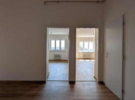 Pronájem bytu, 2+1, 80 m²