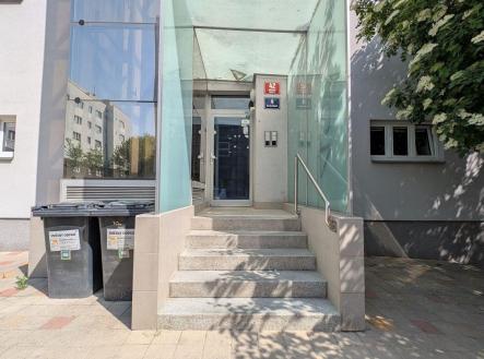 Pronájem bytu, 1+1, 41 m²