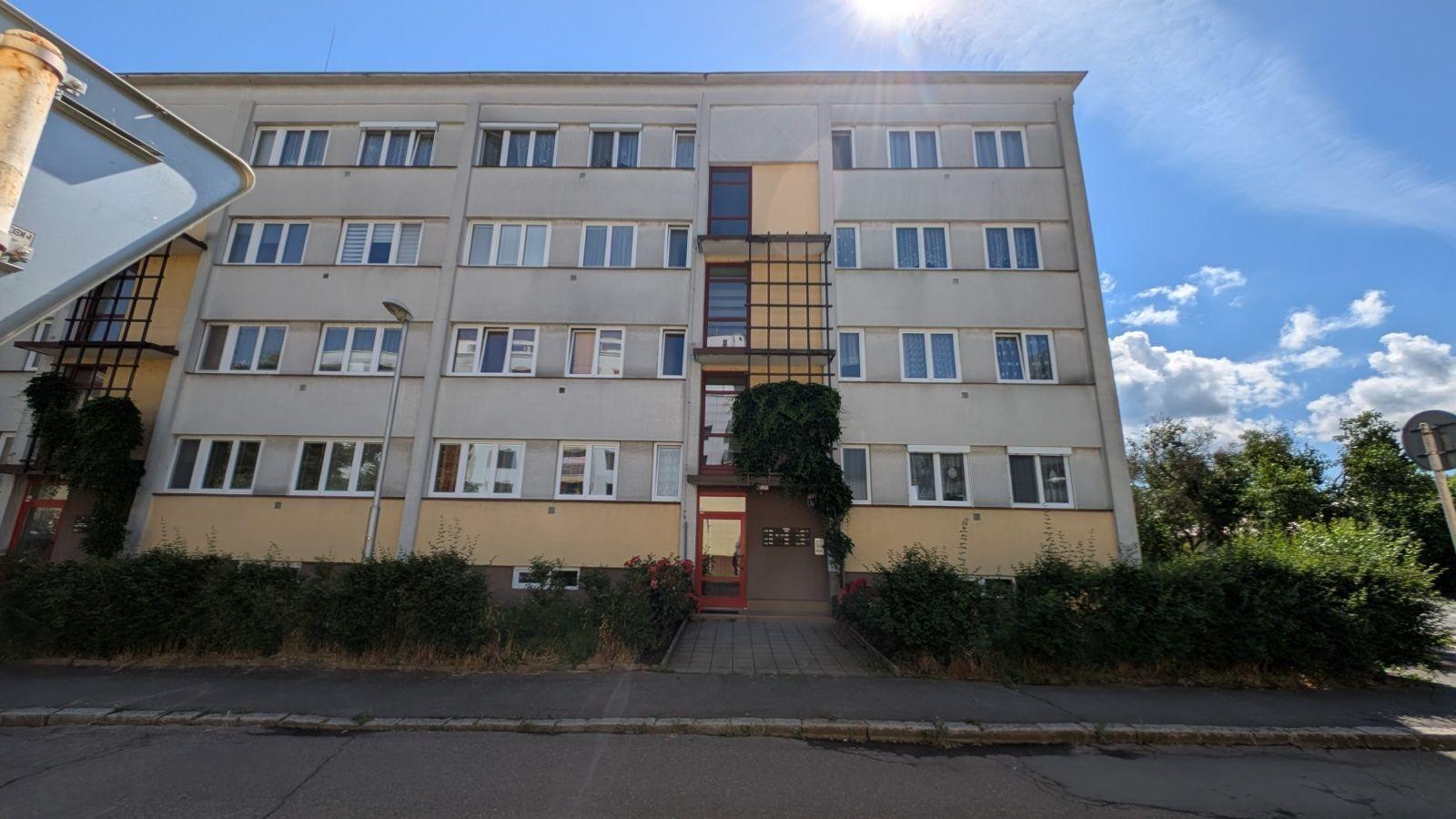 Prodej bytu 1+kk, 35 m², ulice V Koutech - Hradec Králové