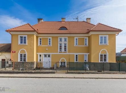 Prodej nájemního domu, 194 m²