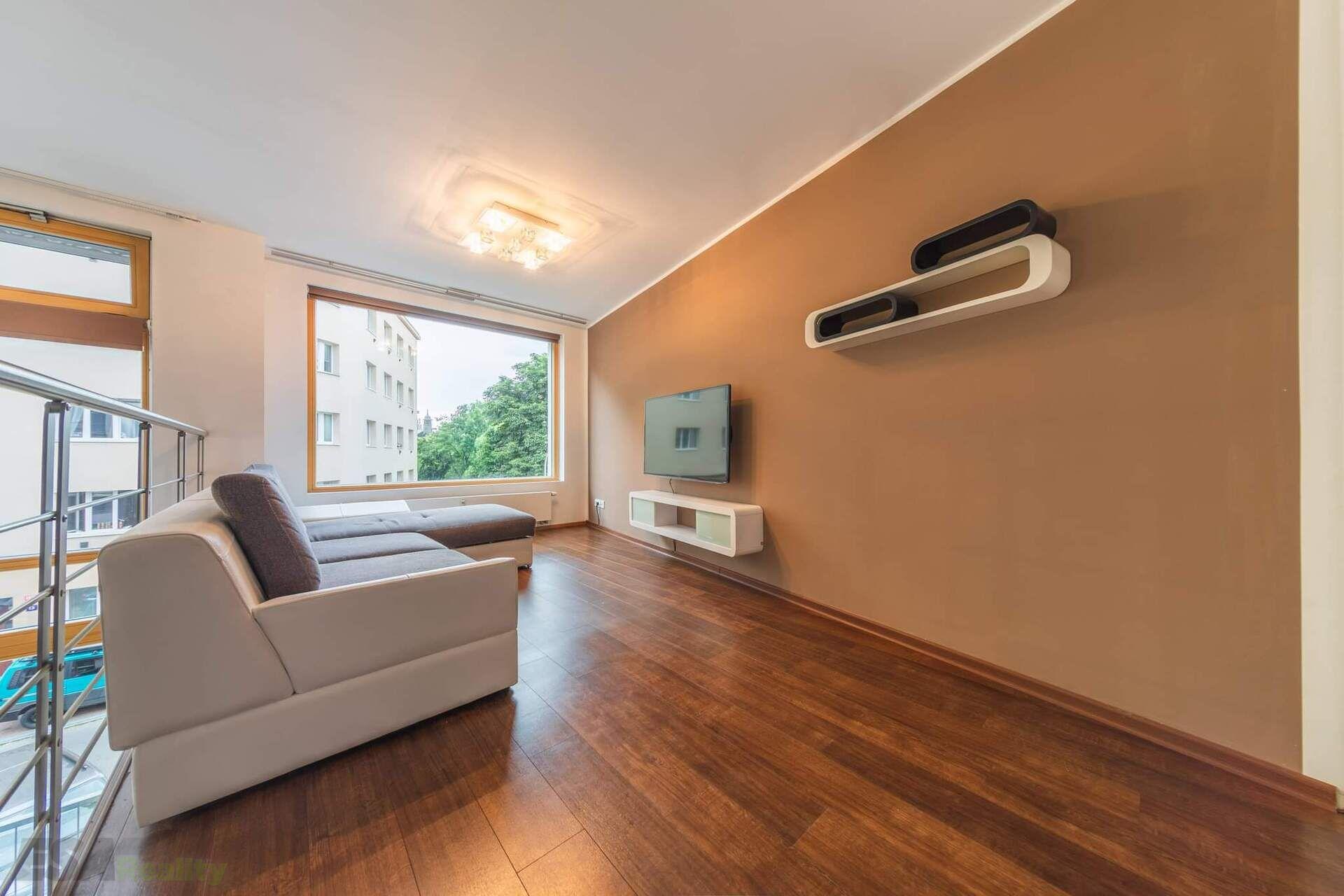 Pronájem bytu 2+kk, 54m2, balkon 2m2, Praha 8 - Libeň