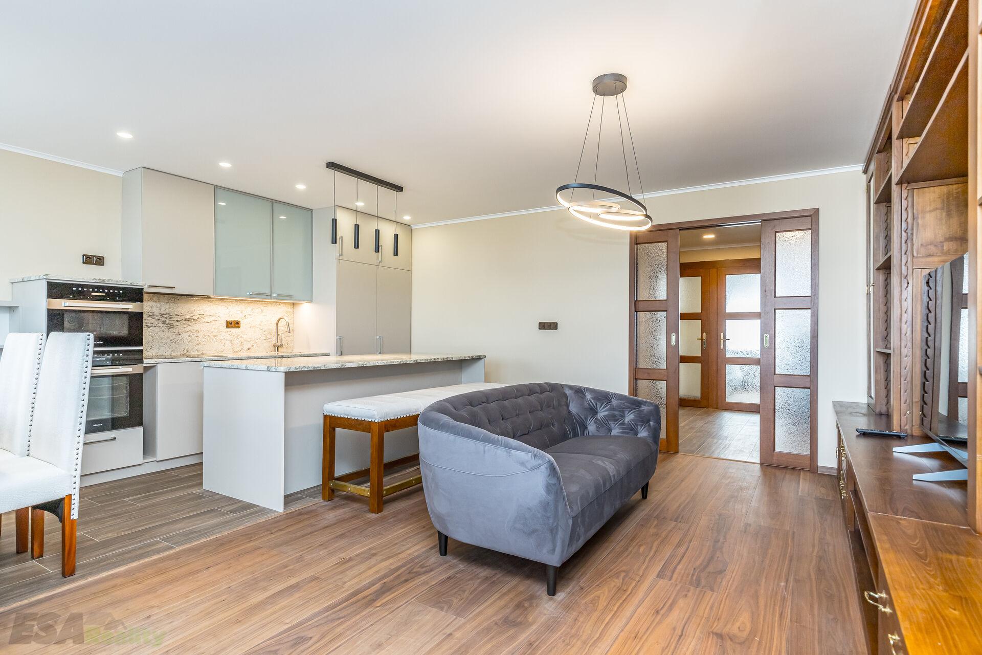 Pronájem bytu 3+kk, 70m², lodžie 7m², Praha 9 - Letňany