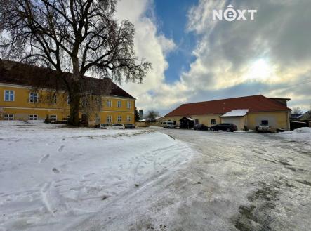 Prodej komerčního objektu, jiný, 910 m²