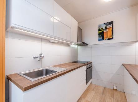 Pronájem bytu, 2+kk, 43 m²