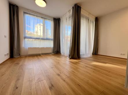 Pronájem bytu, 1+kk, 32 m²