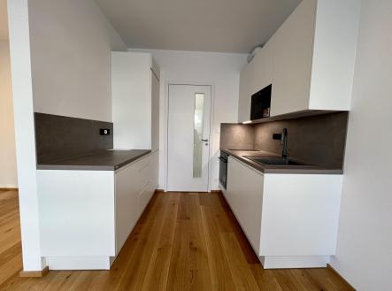 Pronájem bytu, 1+kk, 32 m²