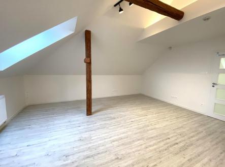 Pronájem bytu, 2+kk, 88 m²