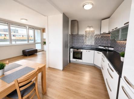 Pronájem bytu, 3+kk, 84,4 m²