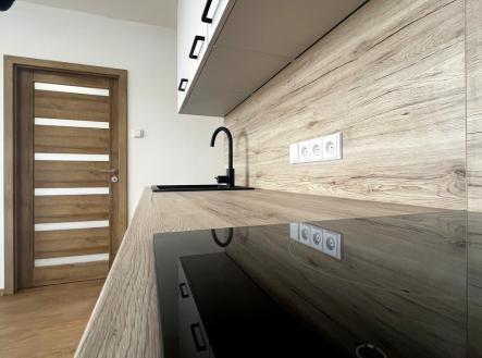 Prodej bytu, 1+1, 42 m²