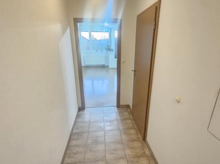 Pronájem bytu, 1+kk, 42 m²