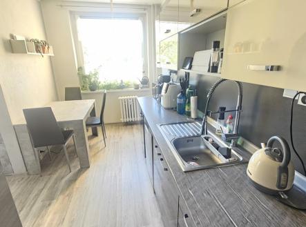Prodej bytu, 4+1, 81 m²