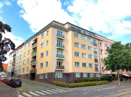 Pronájem bytu, 2+1, 77 m²