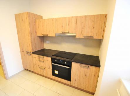 Pronájem bytu, 2+1, 77 m²