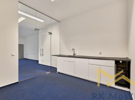 Pronájem kanceláře, 132 m²